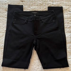 Liverpool Skinny Stretch Pants, black, size 6